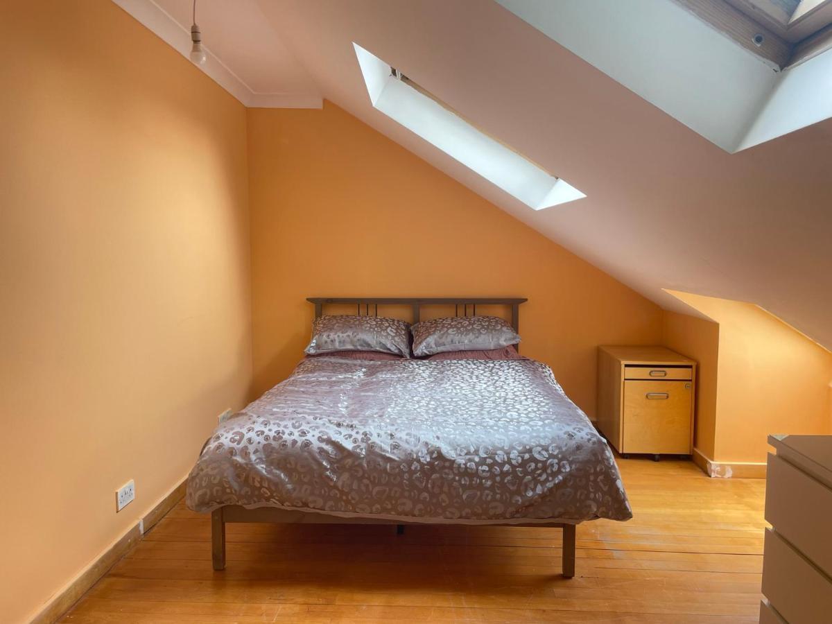 Private Room- Direct Travel Central/ Heathrow Лондон Екстер'єр фото