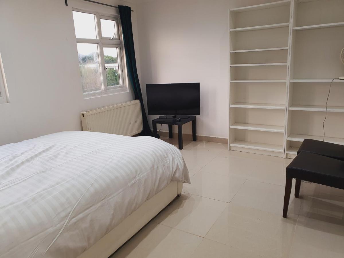 Private Room- Direct Travel Central/ Heathrow Лондон Екстер'єр фото