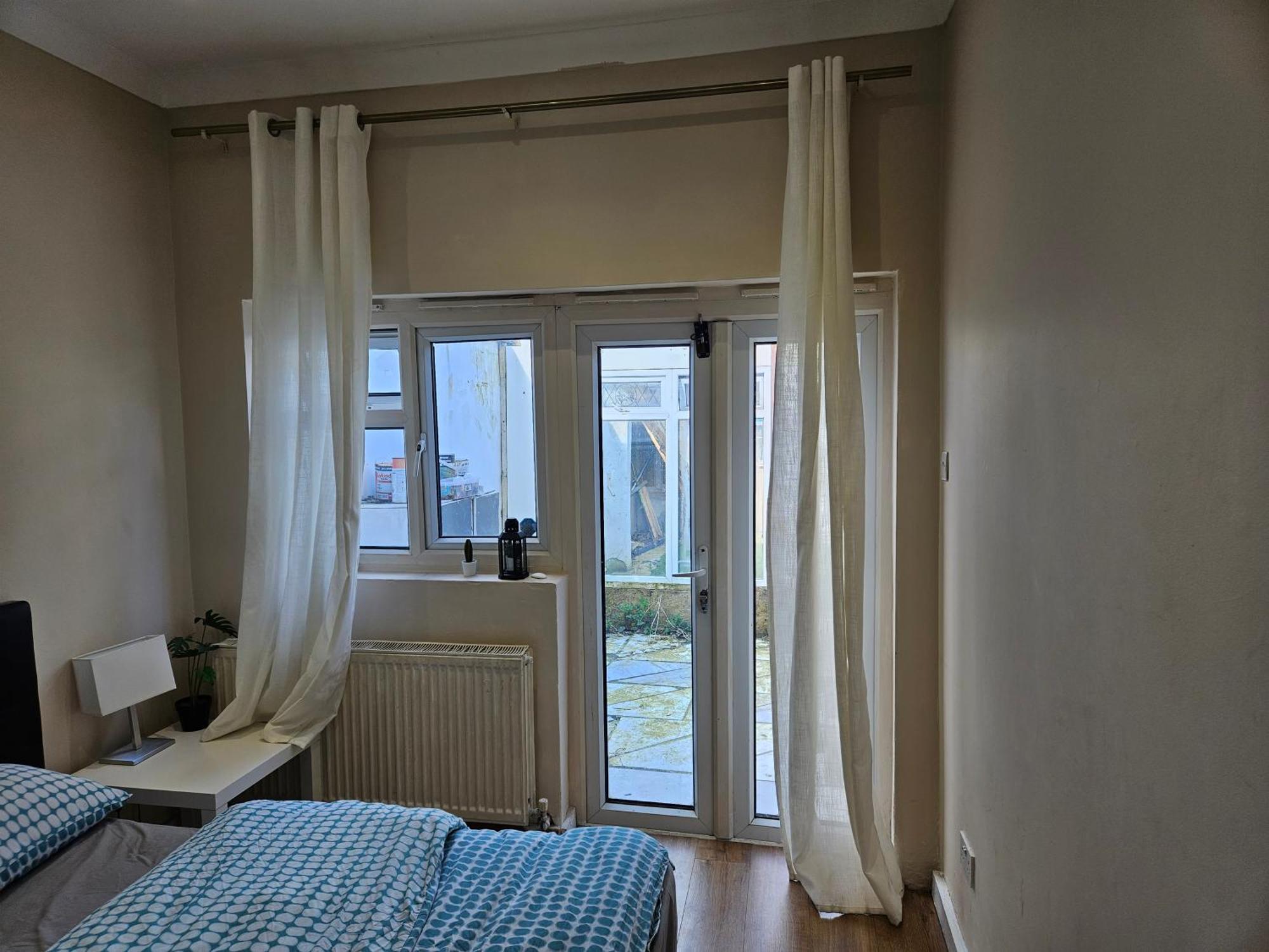 Private Room- Direct Travel Central/ Heathrow Лондон Екстер'єр фото